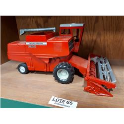 MASSEY FERGUSON DIE CAST COMBINE