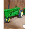 Image 2 : JOHN DEERE METAL DIE CAST TRACTOR AND WAGON
