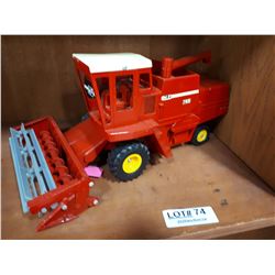 DIE CAST MASSEY FERGUSON COMBINE