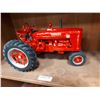 Image 2 : INTERNATIONAL HARVESTER DIE CAST FARMALL TRACTOR