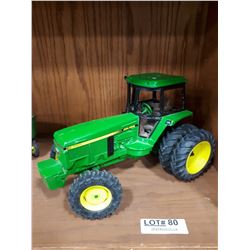 JOHN DEERE DIE CAST METAL TRACTOR