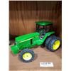 Image 1 : JOHN DEERE DIE CAST METAL TRACTOR