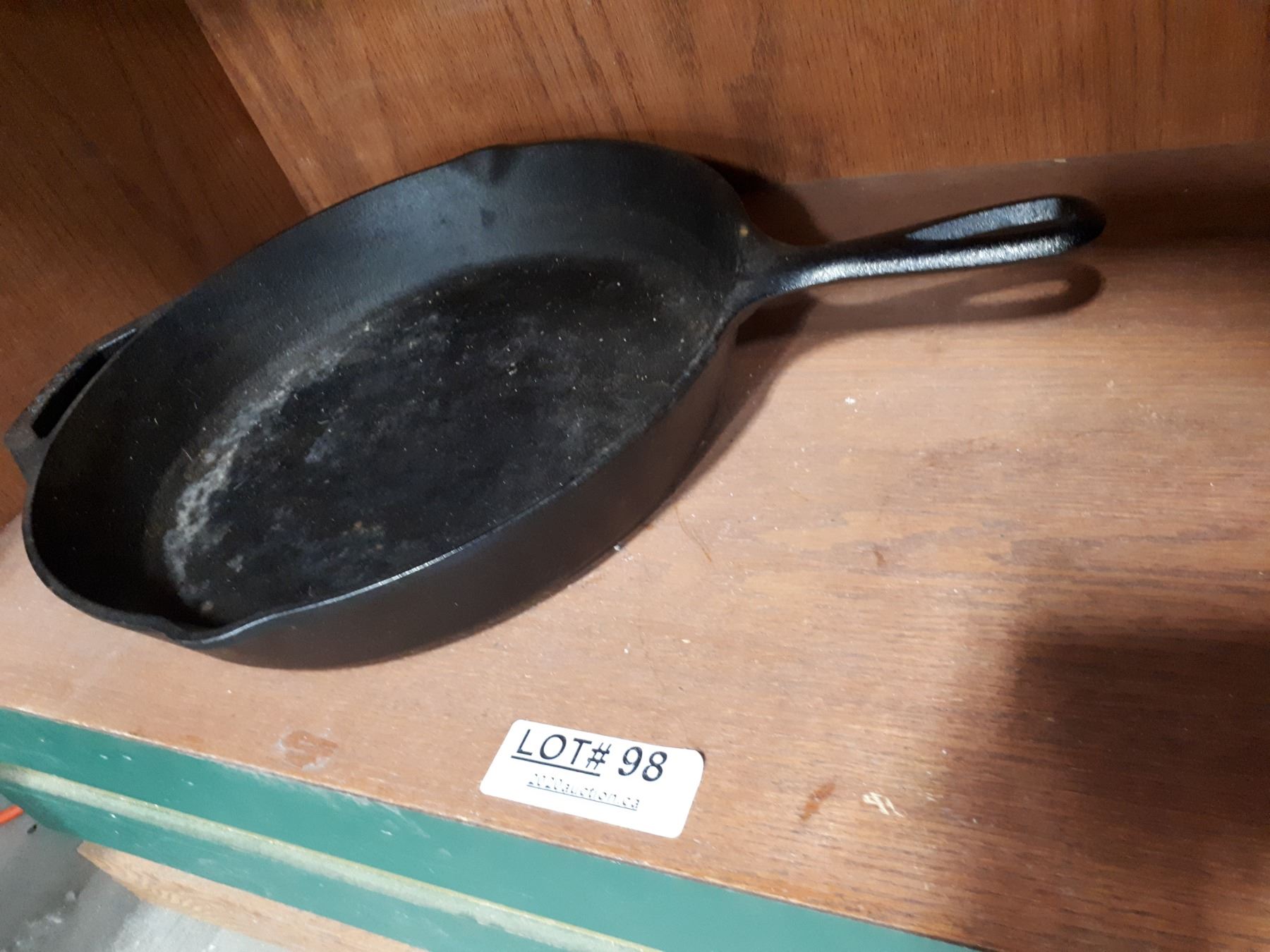 CAST IRON FRY PAN