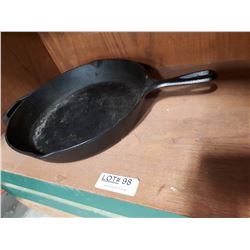 CAST IRON FRY PAN