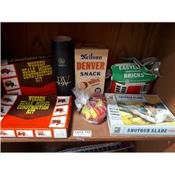 COLLECTION OF VINTAGE BUILDING TOYS