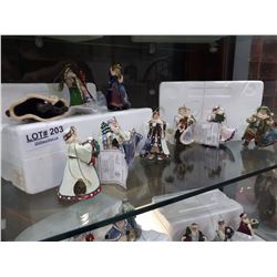 ASHTON DRAKE COLLECTABLE SANTAS