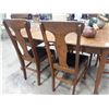 Image 2 : QUARTER SAWN OAK TABLE WITH SIX CHAIRS