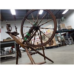ANTIQUE SPINNING WHEEL
