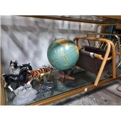 SHELF LOT OF VARIOUS COLLECTABLES