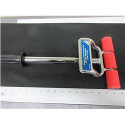 New Samona Heavy Duty Pressure Roller 17" - 27" Handle/ 3 rubber 1-1/2 rollers