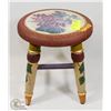 Image 1 : DECORATIVE PAINTED MINATARE STOOL