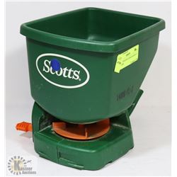 SCOTTS TURF BUILDER HANDHELD SPREADER