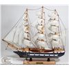 Image 1 : VINTAGE LARGE "CONFECTION" SHIP