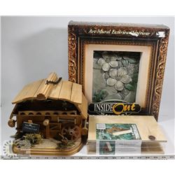 BED & BREAKFAST BIRD HOUSE