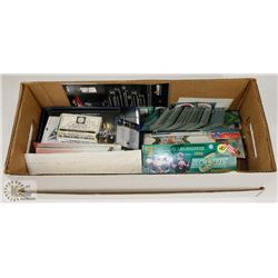 BOX OF VARIOUS SPORTS CARDS INCL UNOPENED FOOTBALL