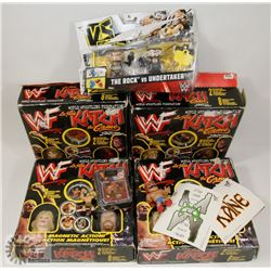 WRESTLING WWE/WWF ACTION HEADS & MEDALLIONS,