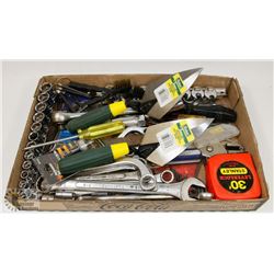 FLAT OF ASSORTED TOOLS