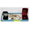 Image 1 : FLAT OF VINTAGE ESTATE JEWELRY