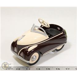 VINTAGE METAL PEDAL CAR TOY.