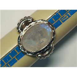39) STERLING SILVER MOONSTONE RING
