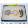 Image 1 : 3 ESTATE BROOCHES.