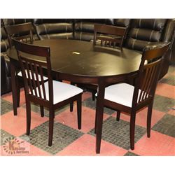 KITCHEN TABLE 60"X42" WITH LEAF WITH 4 CHAIRS.