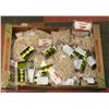 Image 1 : BOX OF MISC FOOD INCLUDING COOKED DRIED PEAS AND