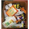 Image 1 : BOX OF ASSORTED FOOD INCLUDING BANANA CHIPS CHEESE