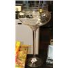 Image 1 : LARGE CLEAR GLASS VASE.