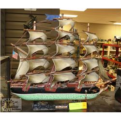 MODEL WHALING SHIP CLIPPER 1846