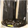 Image 1 : WROUGHT IRON PATIO UMBRELLA STAND
