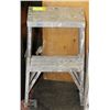 Image 1 : 2' METAL STEP LADDER