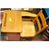 Image 1 : SMALL SCHOOL DESK.