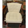 Image 1 : SINGLE WOODEN CHAIR WITH CREAM UPHOLSTRY.