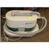 Image 1 : BISSELL FLOOR CLEANER WITH NO ATTACHMENTS.