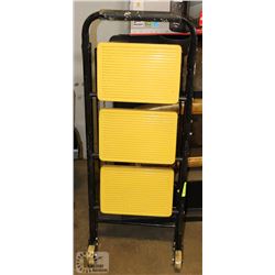 HEAVY DUTY 3 STEP LADDER