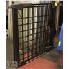 Image 1 : PET GATE