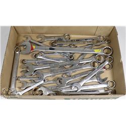 LARGE FLAT OF METRIC & SAE COMBINATION WRENCHES