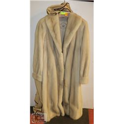 FUR COAT