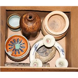 COLLECTIBLE POTTERY & VASES