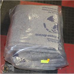 LARGE BAG W/4 LARGE MOVING BLANKETS