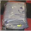 Image 1 : LARGE BAG W/4 LARGE MOVING BLANKETS