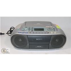 SONY AM/FM/CD/TAPE GHETTO BLASTER