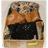 BOX W/3 PURSES JINGPIN, BUENO &