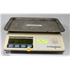 Image 1 : PITNEY BOWES ELECTRONIC WEIGHT SCALE 77LB MAX