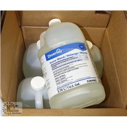 CASE WITH FOUR 3.78 L BOTTLES OF MECHANICAL WARE