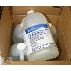 CASE WITH FOUR 3.78 L BOTTLES OF MECHANICAL WARE