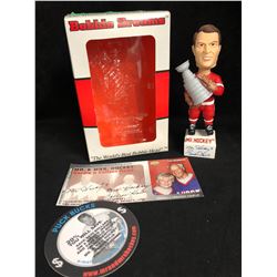 GORDIE HOWE HOCKEY COLLECTIBLES LOT