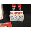 Image 2 : GORDIE HOWE HOCKEY COLLECTIBLES LOT