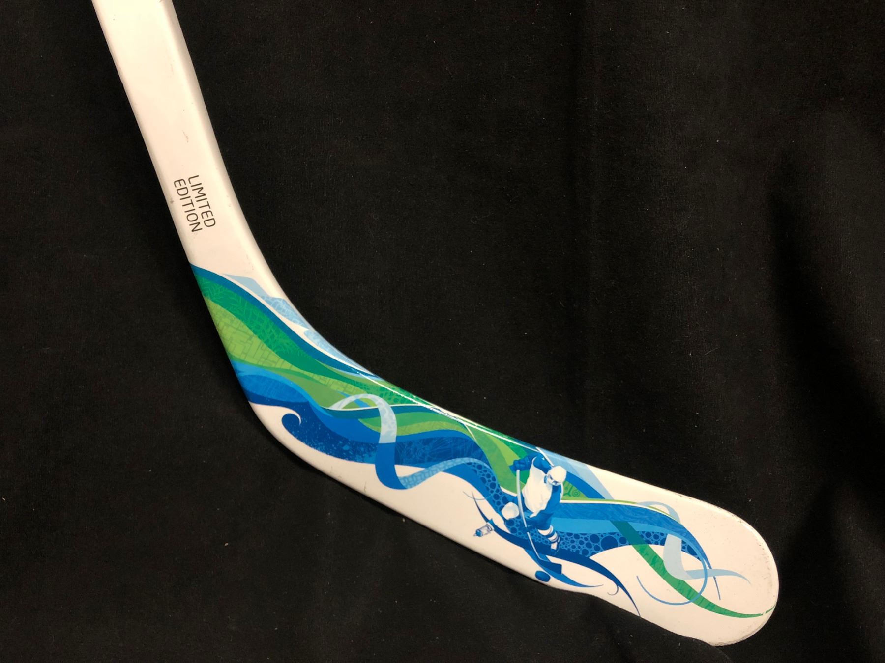 LIMITED EDITION VANCOUVER 2010 OLYMPICS HOCKEY STICK